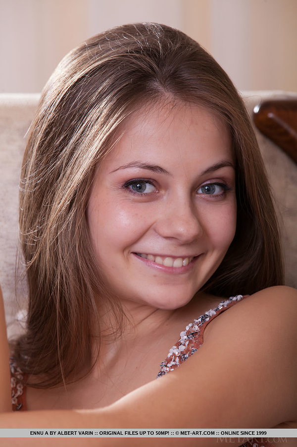 Полюша, 20 лет, 1 размер груди